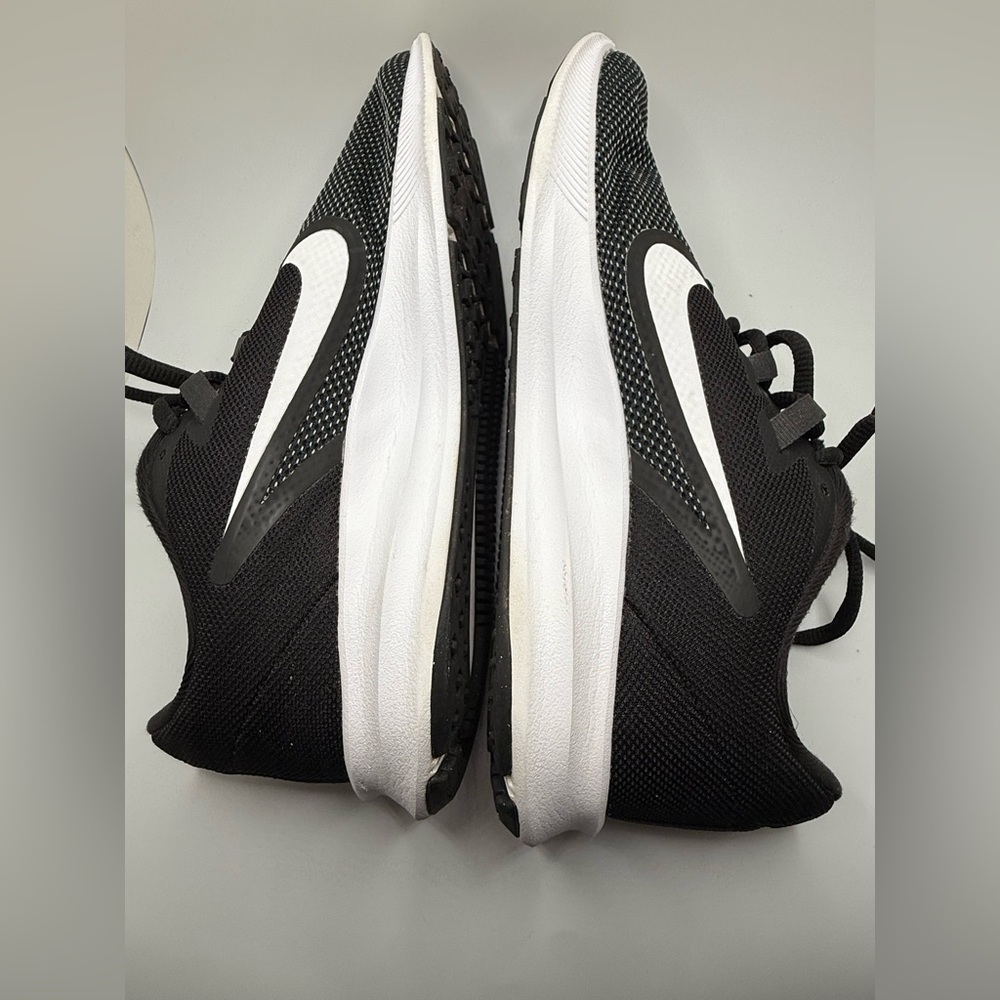 Nike Womens Downshifter 9 AQ7486-001 Black Running Shoes Sneakers Size 10.5 - Picture 2 of 13